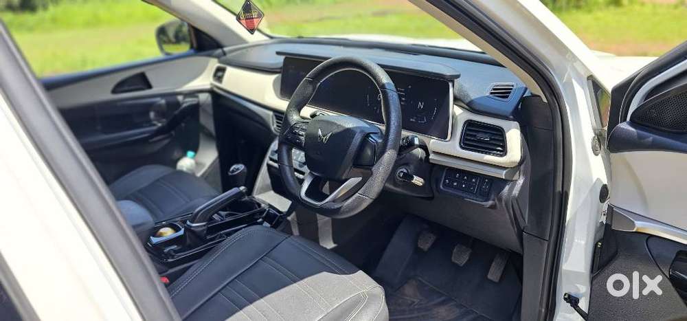 Mahindra Xuv700 2.2 Ax 5 Diesel Mt 7 Str, 2022, Diesel