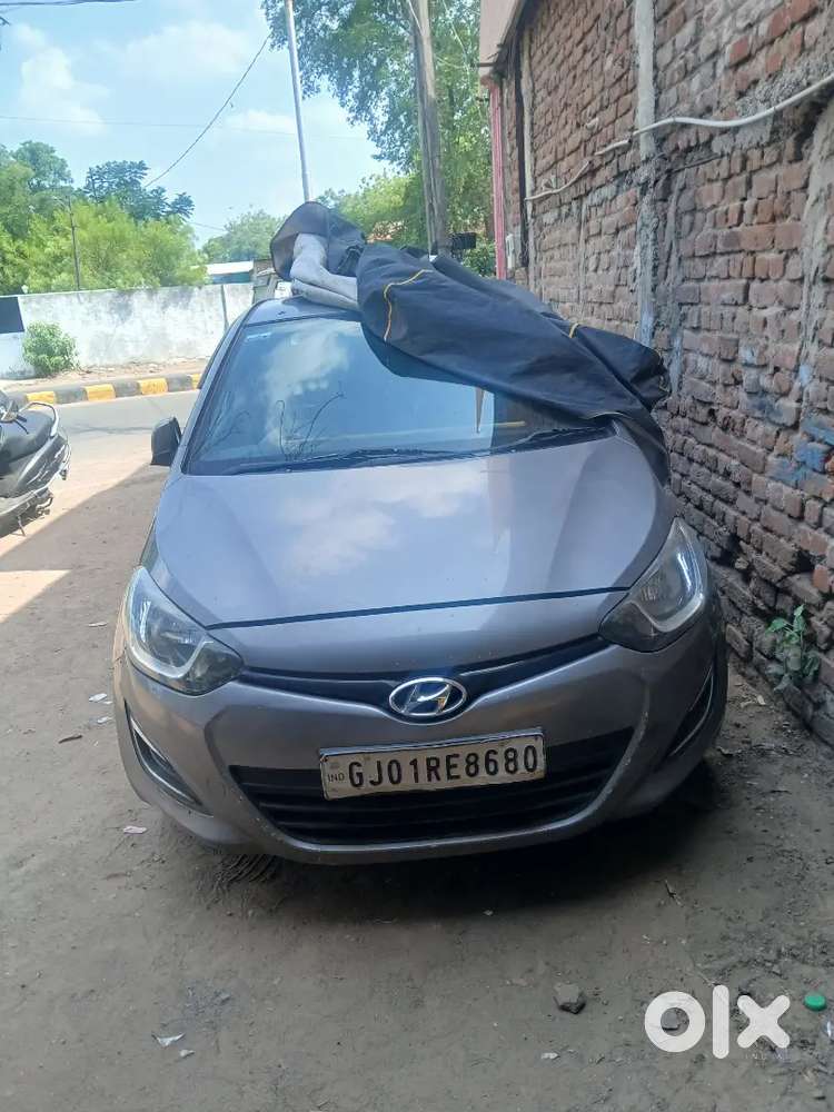 Hyundai I20 Sportz Petrol 2014 Like New Condition