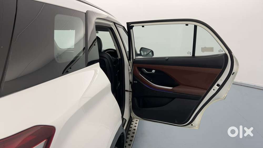 Hyundai Alcazar 2.0 Platinum (o) Petrol At 6 Str, 2021, Petrol