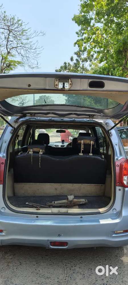 Maruti Suzuki Ertiga 2012 Diesel 78593 Km Driven.  Tax Lifetime