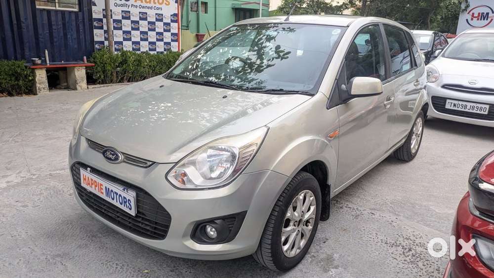 Ford Figo Petrol Titanium, 2013, Petrol