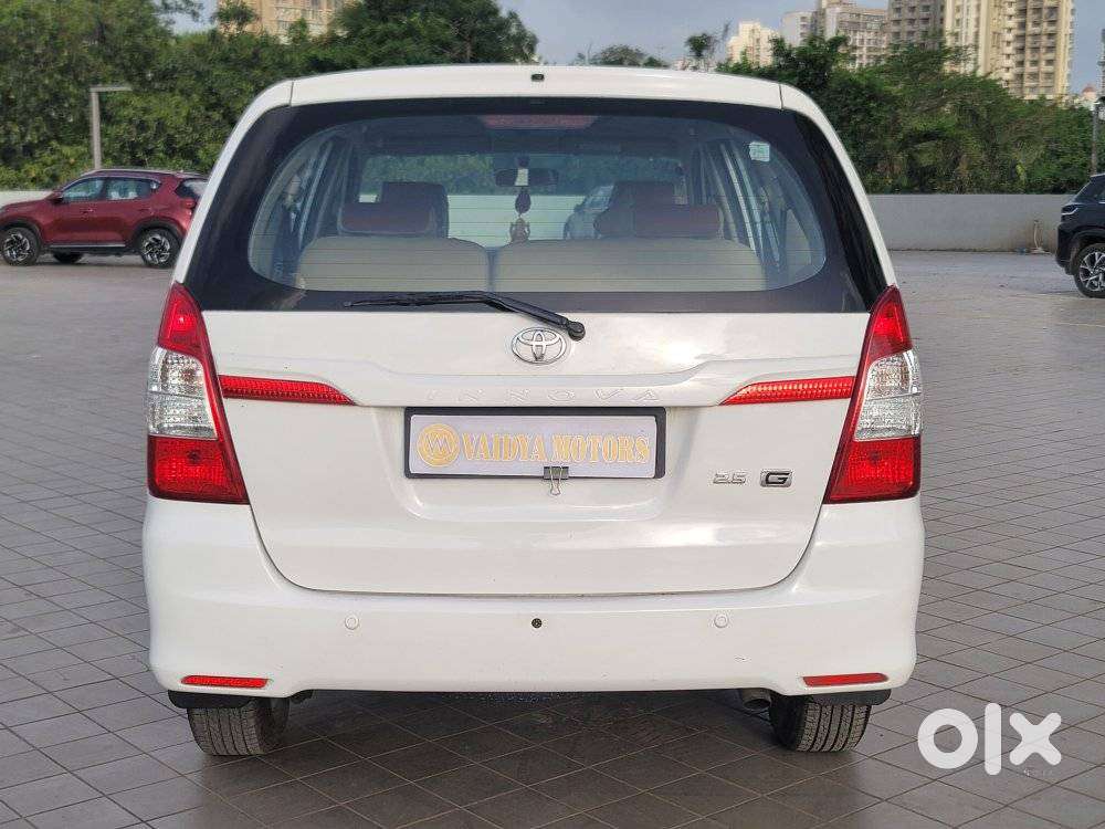 Toyota Innova 2.5 G (diesel) 8 Seater Bs Iv, 2015, Diesel