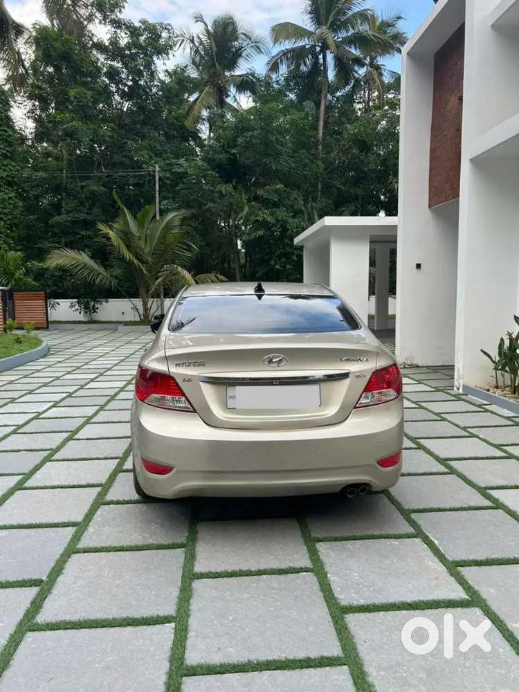 Hyundai Verna 2012 Petrol+cng 71000 Km Driven
