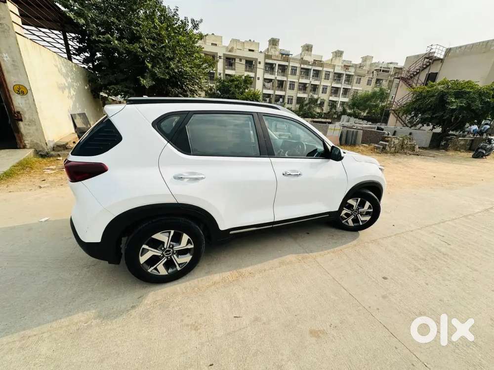 Showroom Condistion Kia Sonet