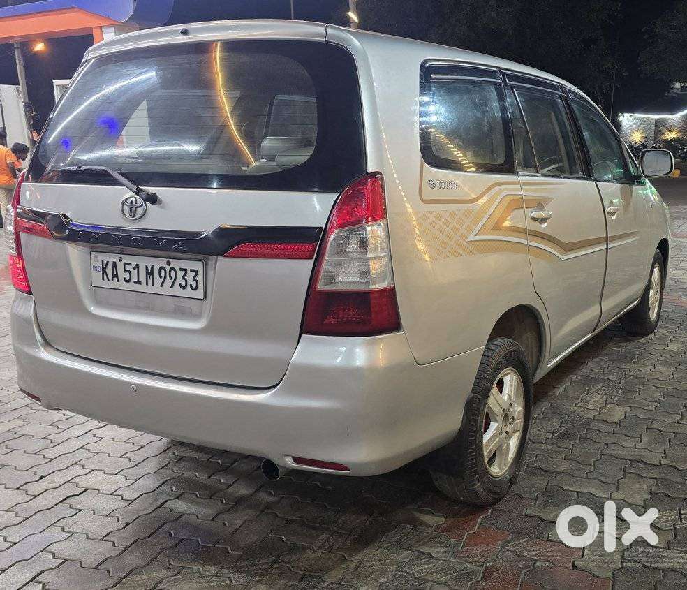Toyota Innova 2.5 G (diesel) 8 Seater, 2005, Diesel