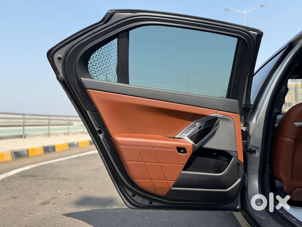 Bmw I7 Xdrive60, 2023, Electric