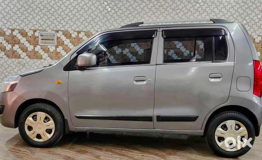 Maruti Suzuki Wagon R 1.0 Vxi Amt, 2018, Petrol
