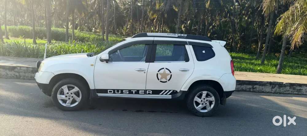 Renault Duster Rxz Option Top Model 110 Ps Diesel  Tn21 At 9797