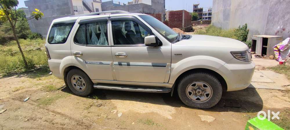 Tata Safari Storme Vx, 2016, Diesel
