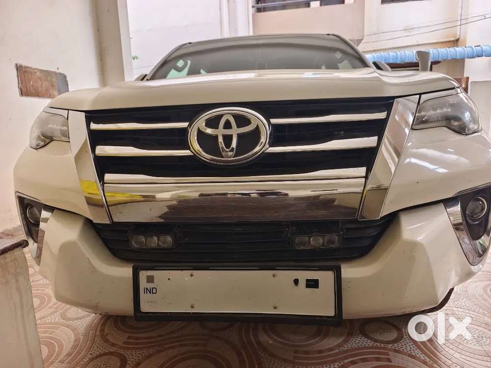 Toyota Fortuner Legender 2018 Diesel