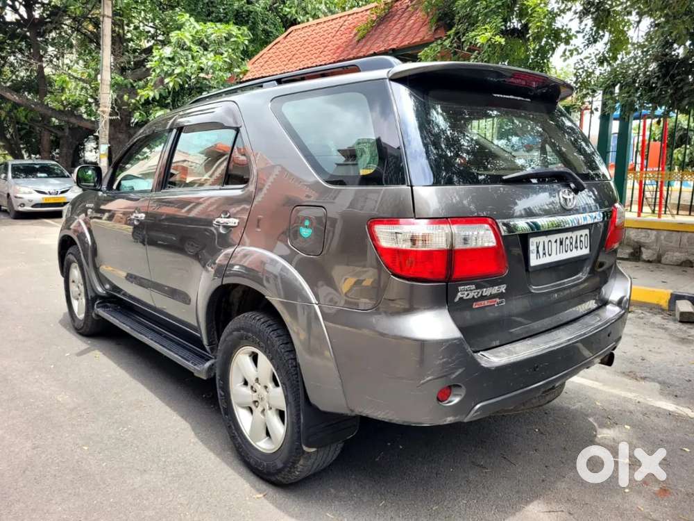 Toyota Fortuner, 2011, Diesel