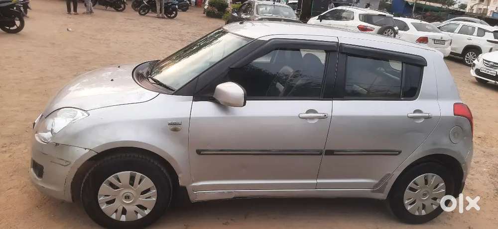 Maruti Suzuki Swift Dzire 2009