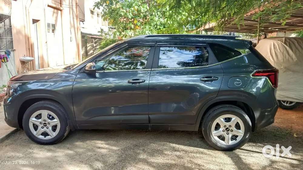 Kia Seltos 2023 December Model Diesel Imt Well Maintained