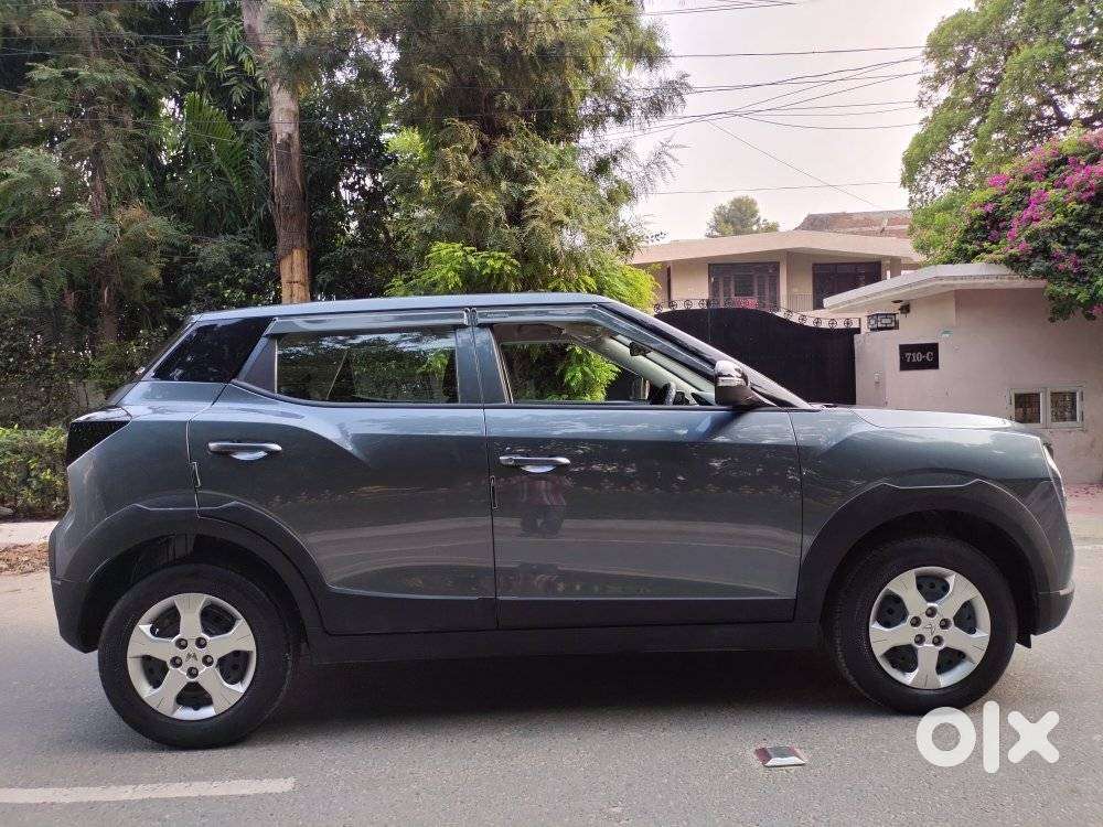 Mahindra Xuv 3xo Mx3, 2025, Petrol