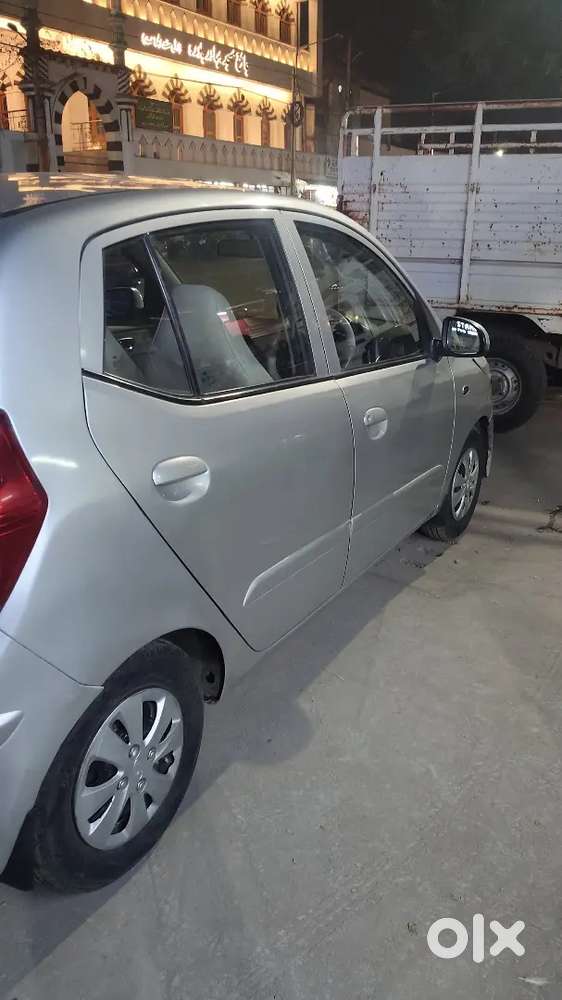 Hyundai I10 Sportz Petrol Automatic 2011