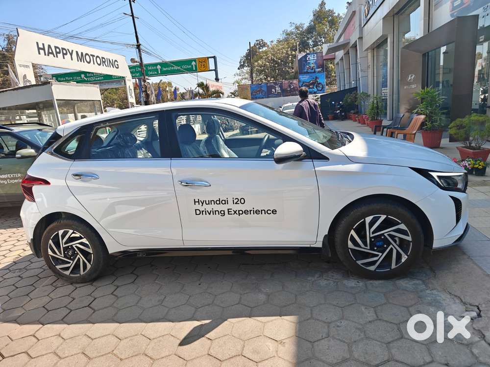 Hyundai I20 Asta (o) 1.2 Mt, 2024, Petrol