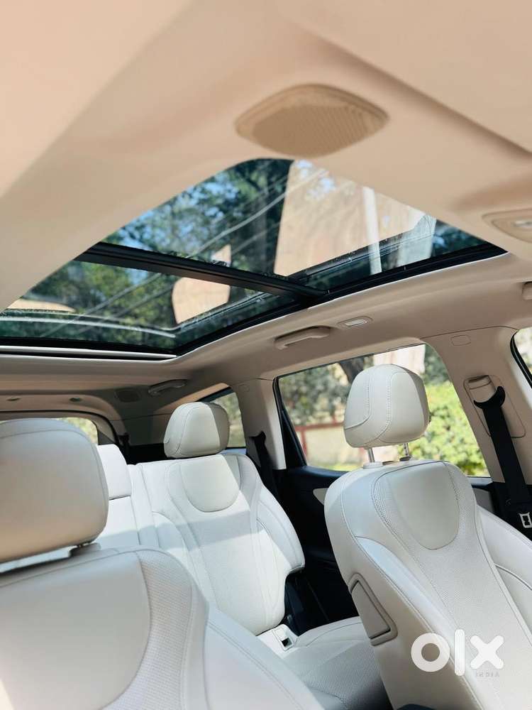 Mahindra Xuv700 2.2 Ax 7 Diesel At Luxury Pack Str, 2024, Diesel