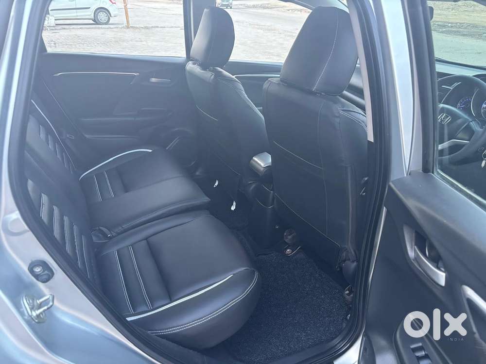 Honda Jazz V Mt Privilege, 2017, Petrol