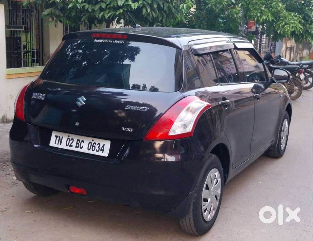 Maruti Suzuki Swift Vxi + Manual, 2015, Petrol