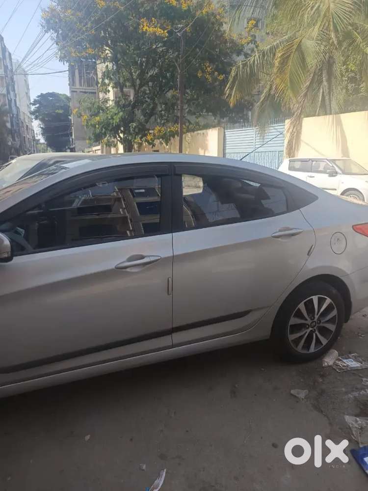 Hyundai Verna 2013 Petrol 100000 Km Driven
