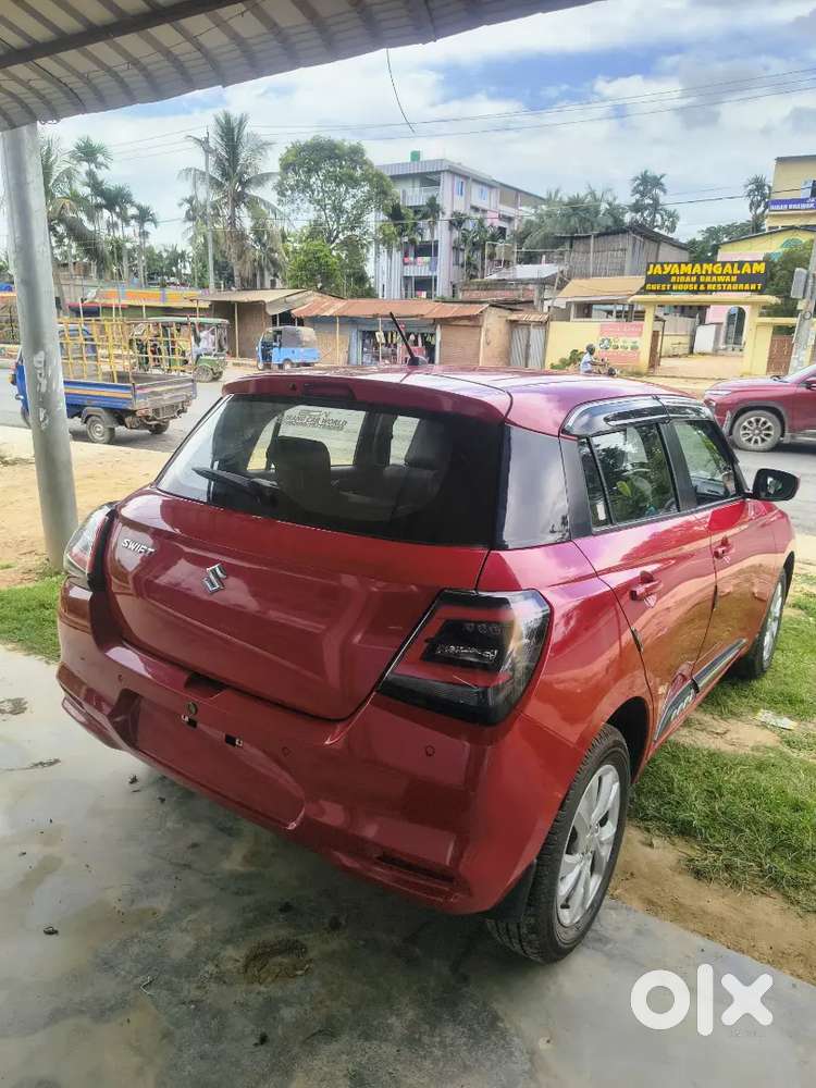 Maruti Suzuki Swift Zxi Petrol 2025