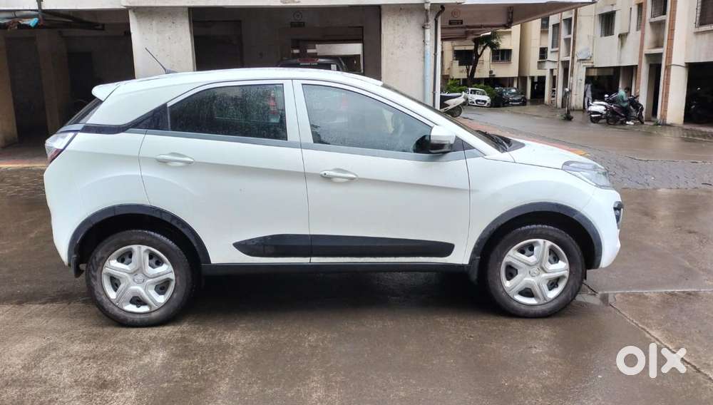 Tata Nexon 1.2 Revotron Xma Amt (s), 2018, Petrol