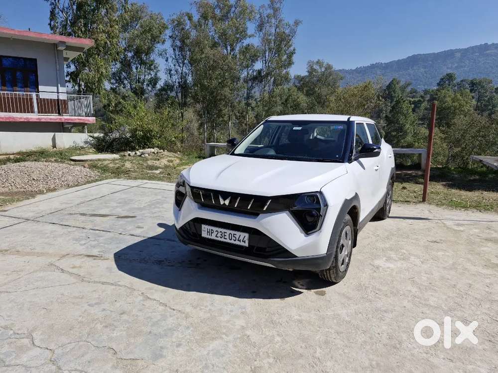 Mahindra Xuv 3xo Mt Petrol 2024