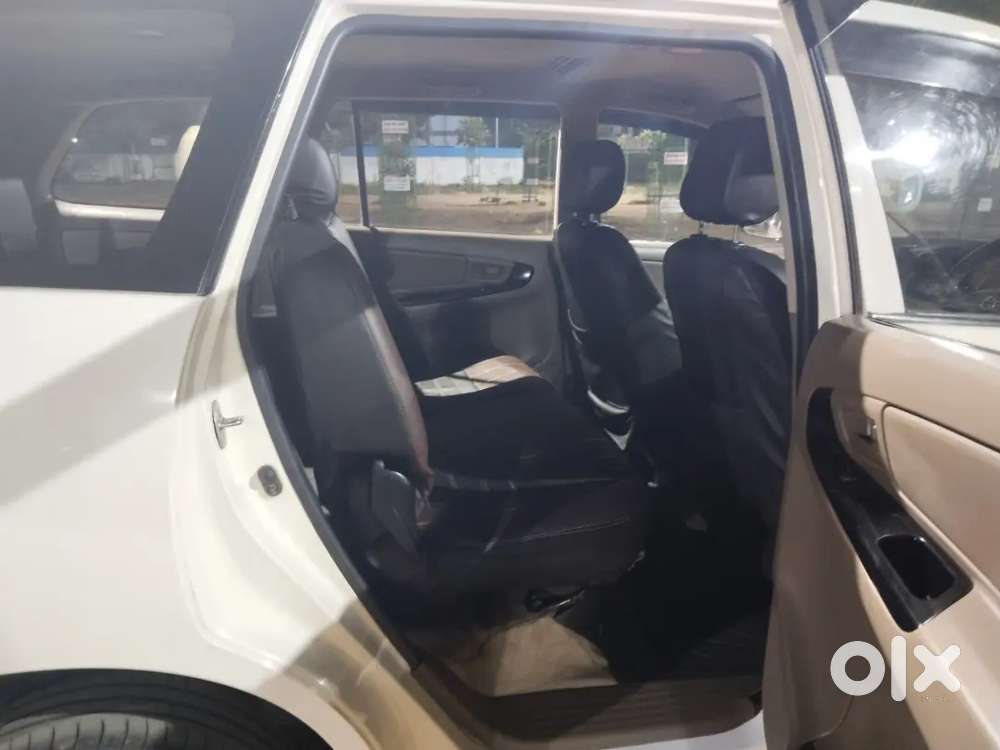Toyota Innova 2.5 G4 2016 Diesel 8 Seater