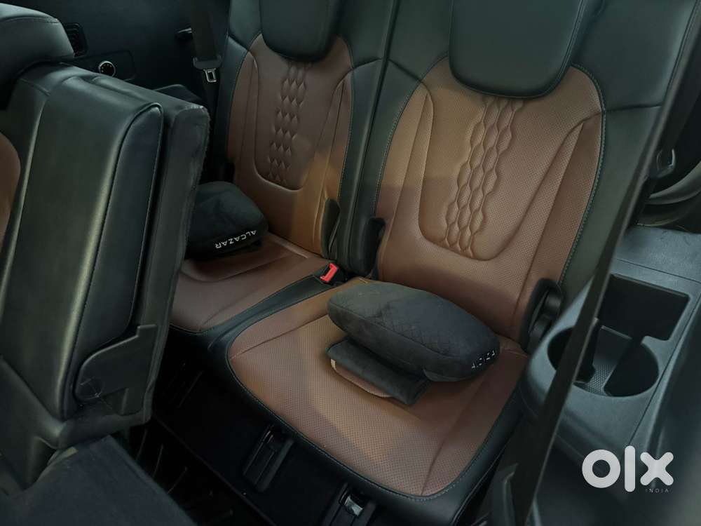 Hyundai Alcazar 2.0 Signature (o) Petrol At 7 Str, 2022, Petrol