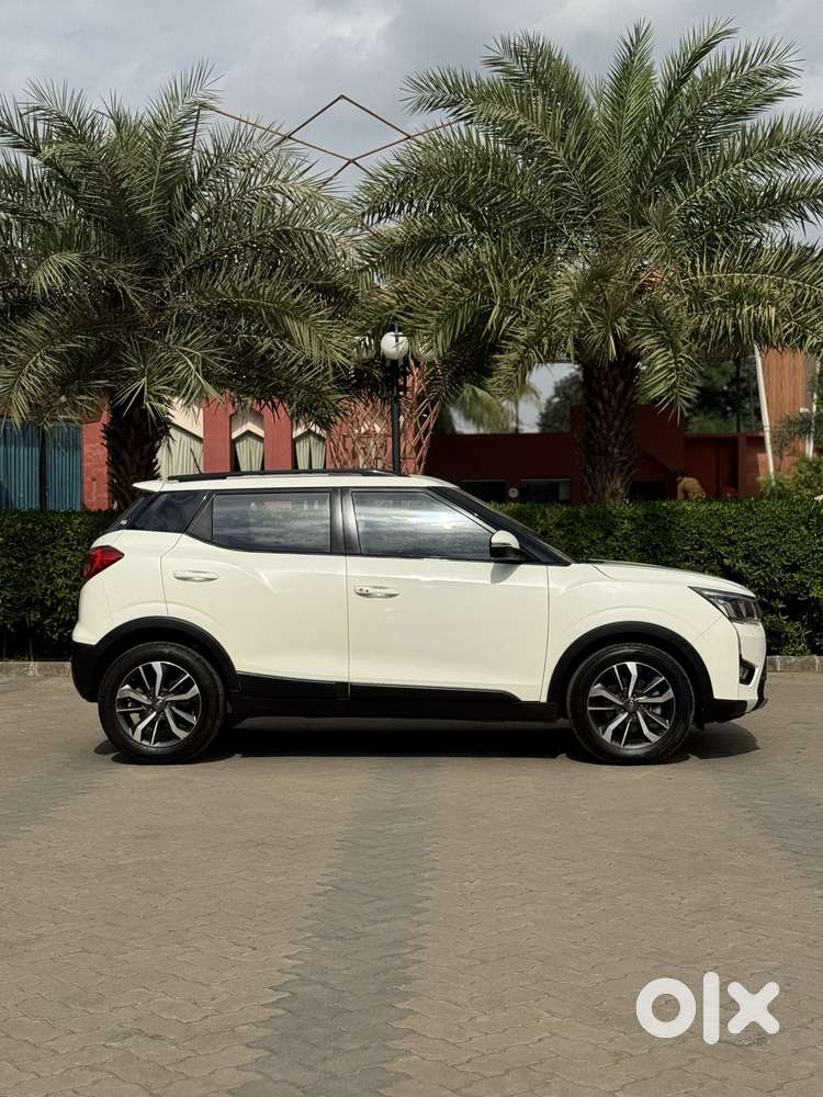 Mahindra Xuv300 W8 (o) 1.5 Diesel Amt, 2021, Diesel