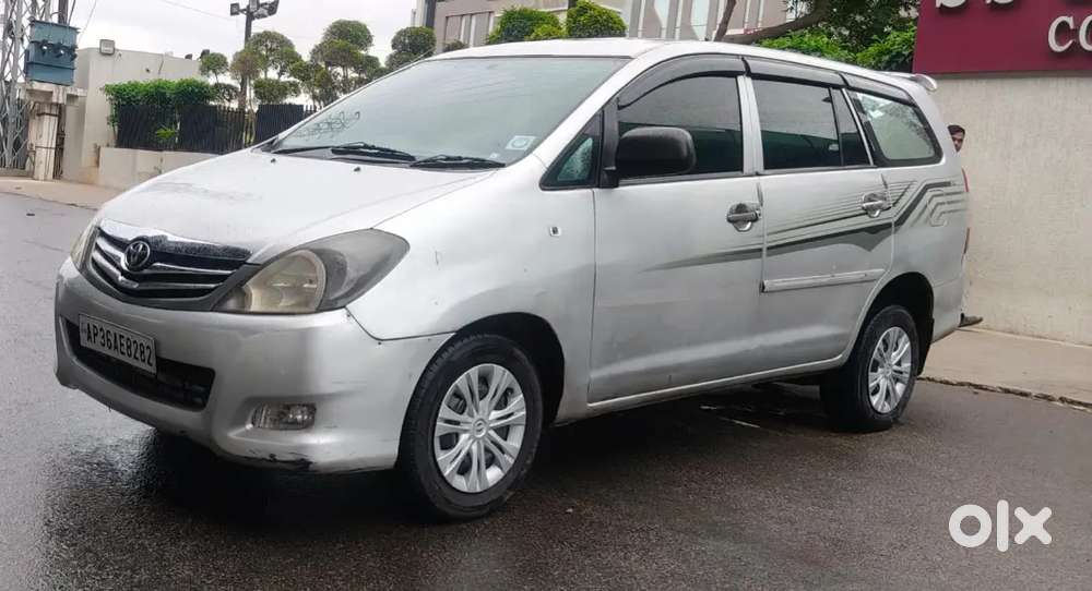 Toyota Innova 2009 Diesel 7 Str