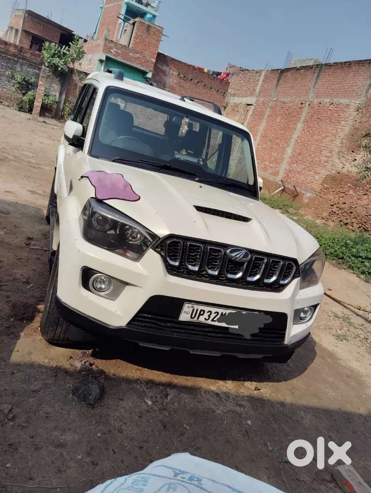 Mahindra Scorpio 2021 Petrol 102500 Km Driven
