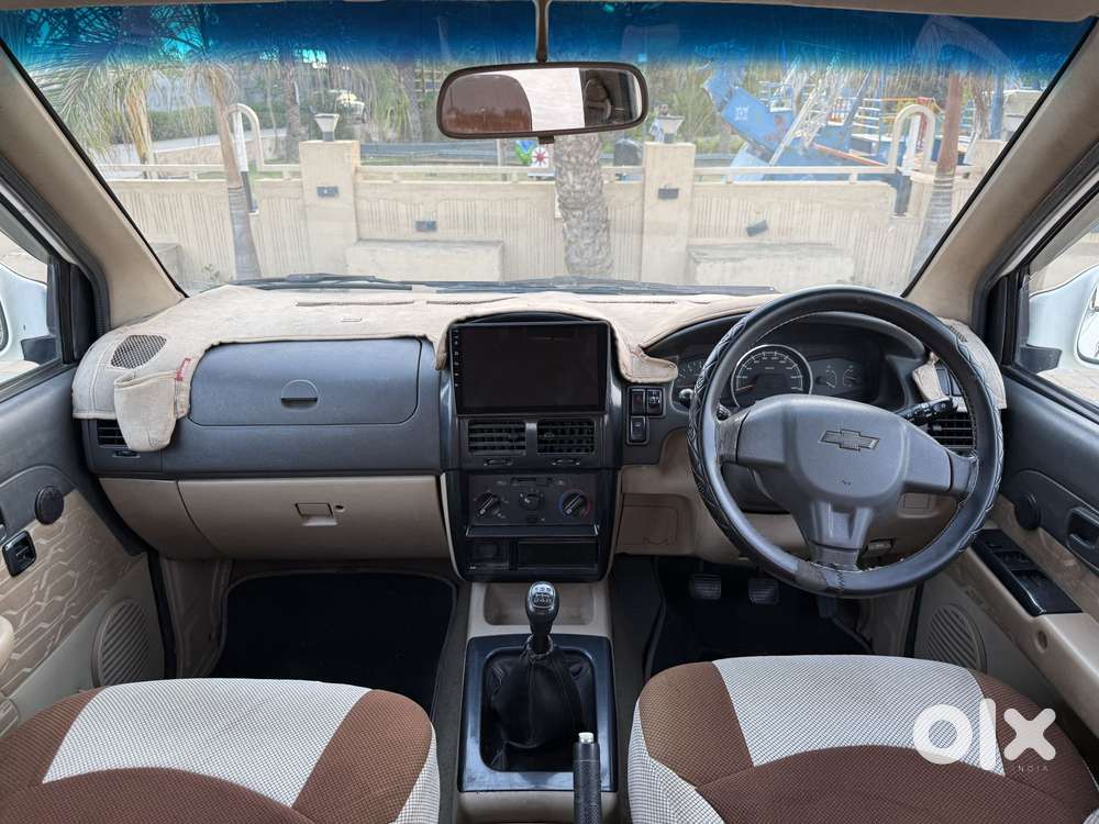 Chevrolet Tavera 2012-2017 Neo 3 Lt 8 Seats Bsiv, 2014, Diesel