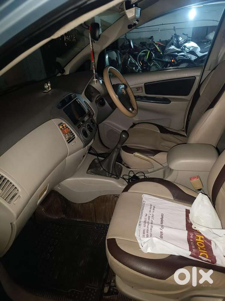 Toyota Innova 2011 Diesel / 1st Owner 125000 Km / Immaculate Condition