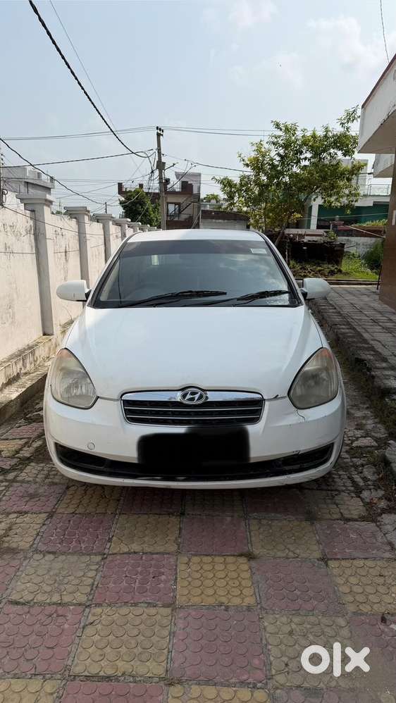 Hyundai Verna 2010 Diesel Well Maintained
