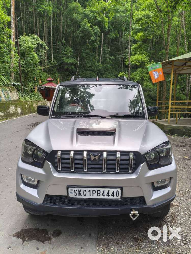 Mahindra Scorpio S10 8 Seater, 2016, Diesel