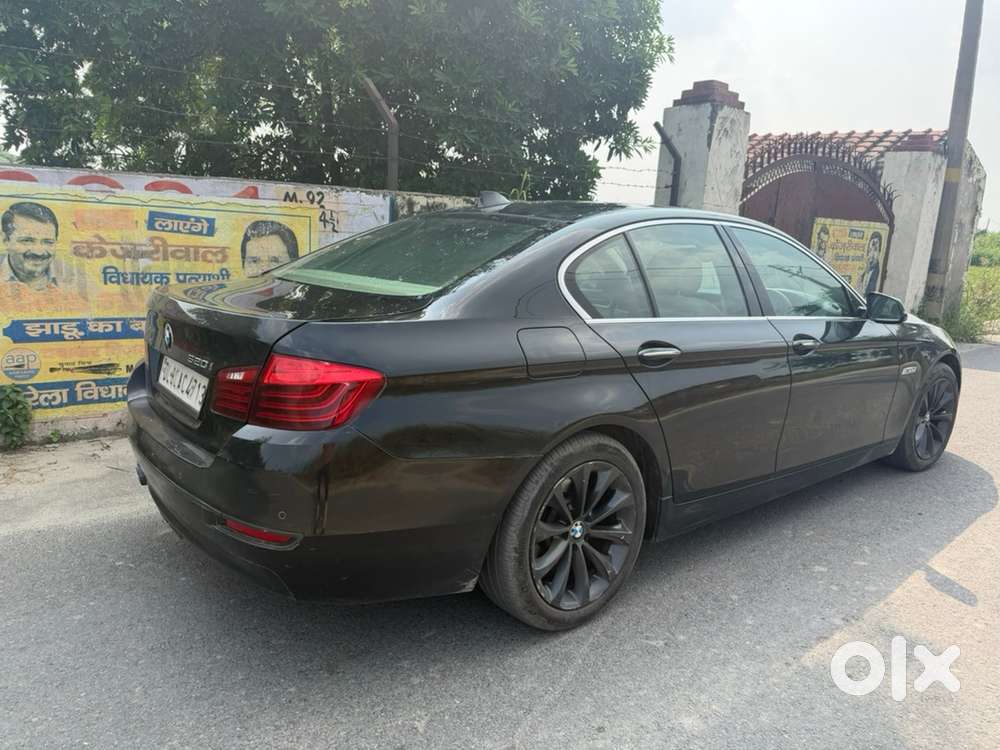 Bmw 5 Series 2016 Car Authorised Service History Record.