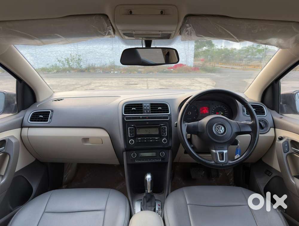 Volkswagen Vento 2010-2013 Petrol Highline, 2011, Petrol