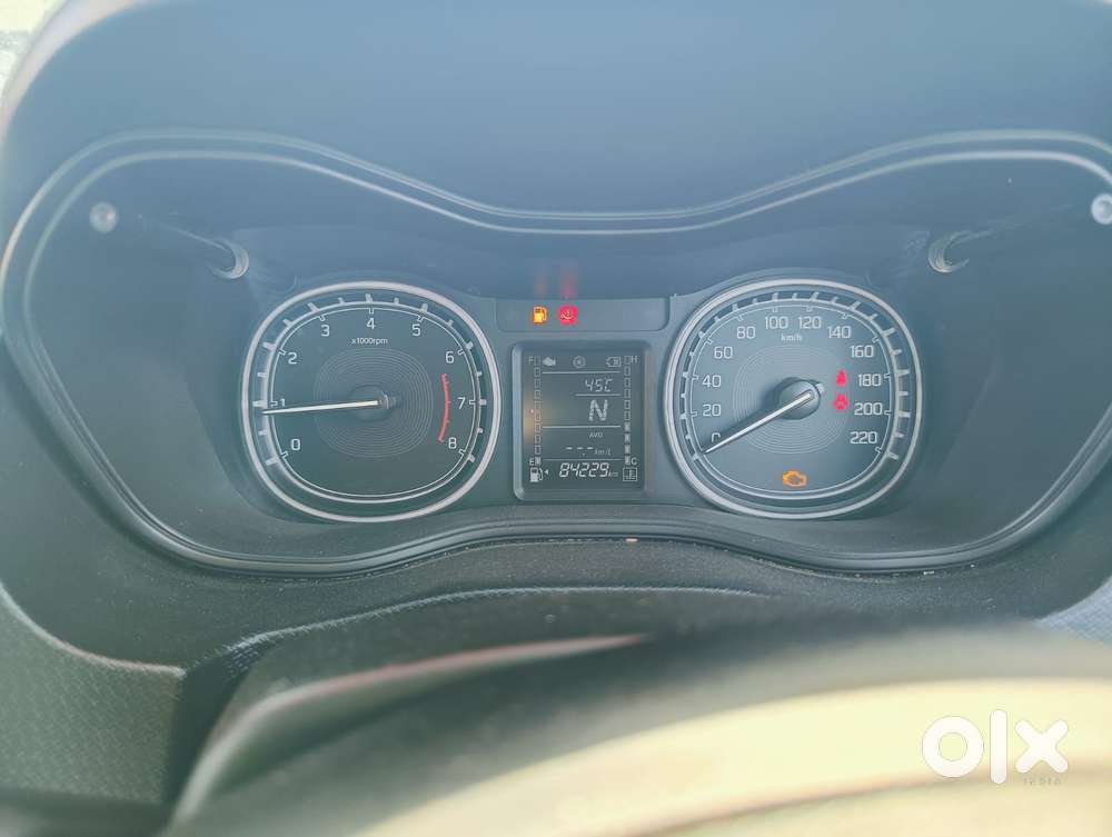 Maruti Suzuki Brezza 1.5 Zxi Plus At Smart Hybrid, 2020, Petrol