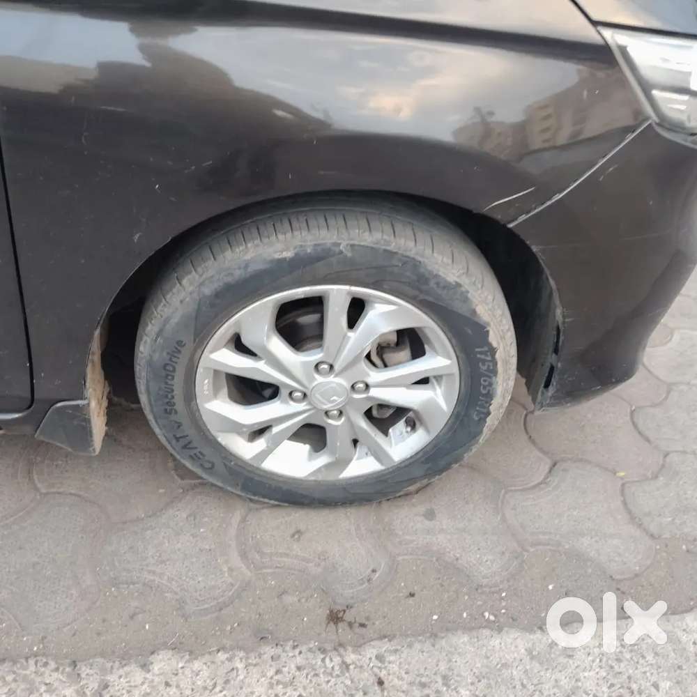 Honda Amaze 2nd Gen 2018 Petrol 60000 Km Driven