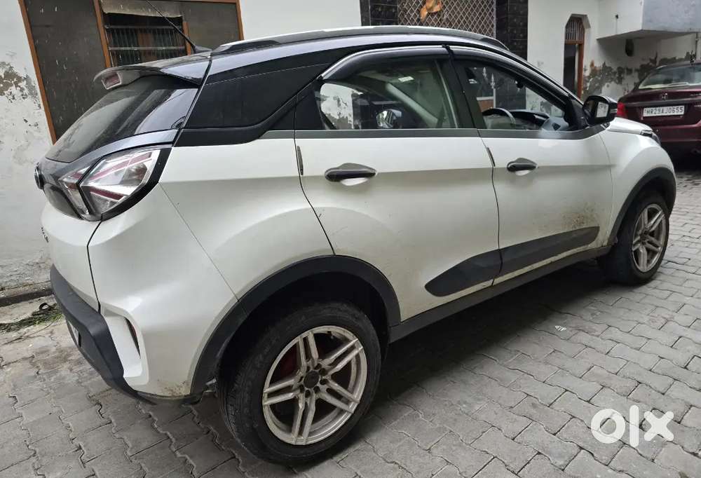 Tata Nexon Diesel 2022 55000 Km Driven Automatic With Sunroof