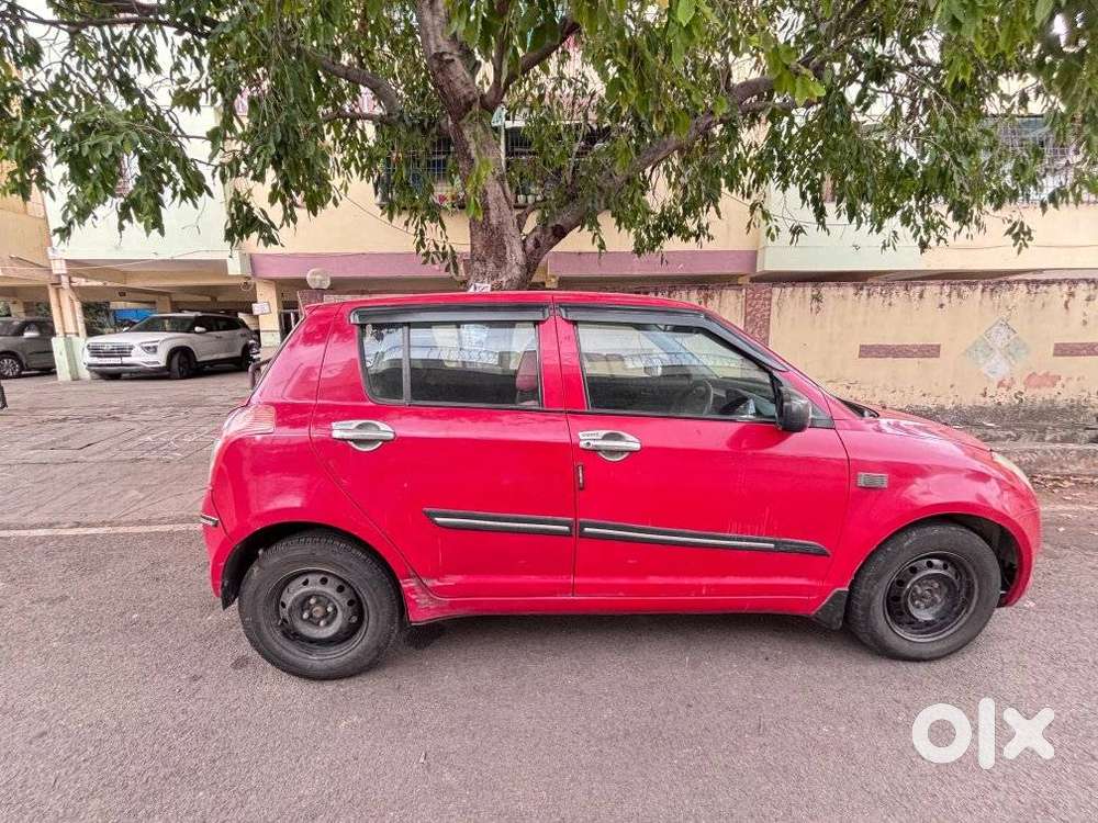 Maruti Suzuki Swift Lxi Optional-o, 2007, Petrol