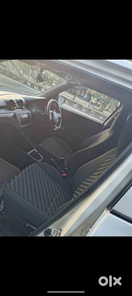 Maruti Suzuki Swift 1.3 Lxi, 2022, Petrol