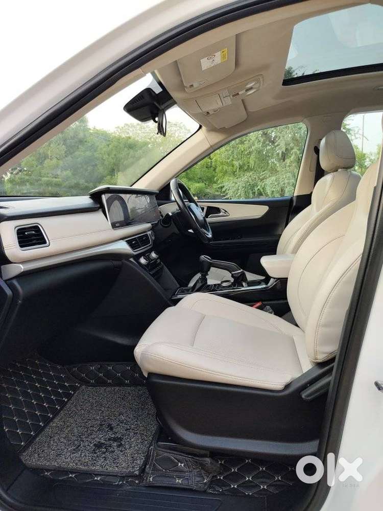Mahindra Xuv700 Ax7 Awd, 2022, Diesel