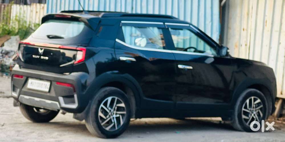 Mahindra Xuv 3xo Ax5 Pm Mt, 2025, Petrol