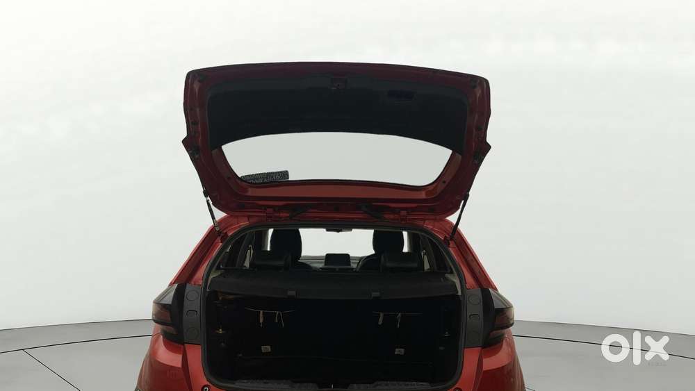 Tata Altroz Xz Plus (s), 2023, Petrol