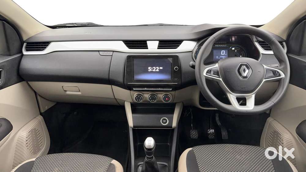 Renault Triber Rxz, 2021, Petrol