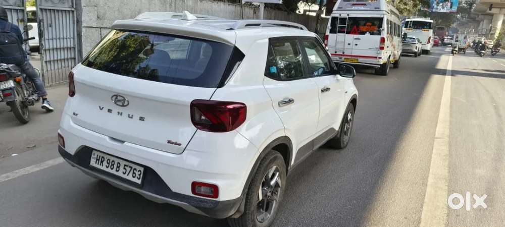 Hyundai Venue 1.0 Sx (o) Turbo Dct, 2021, Petrol