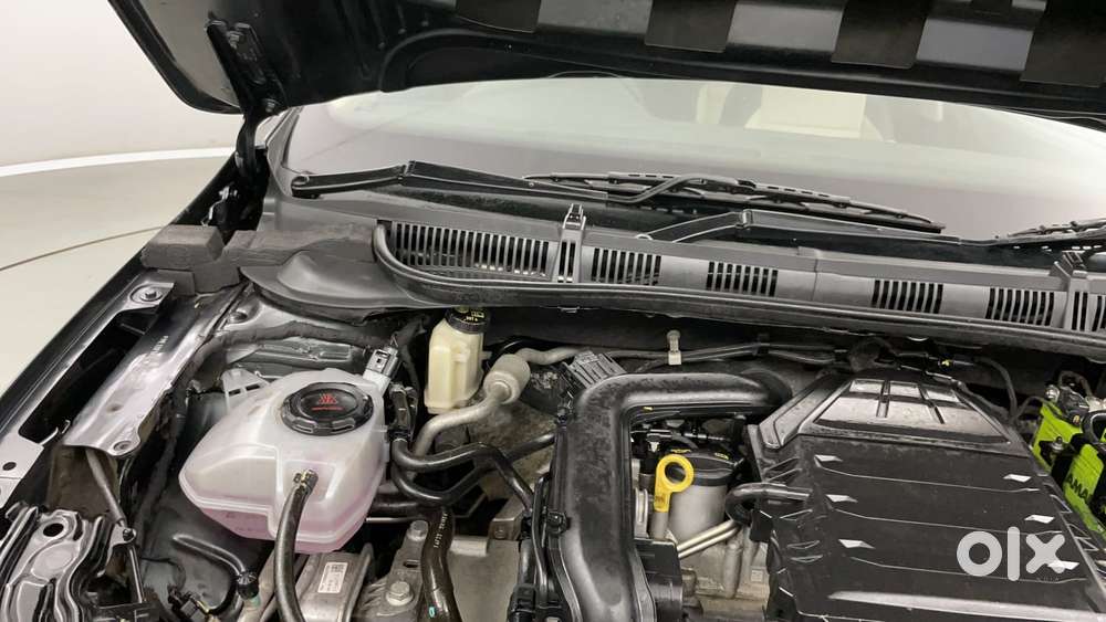 Skoda Slavia Active 1.0l Tsi Mt, 2022, Petrol