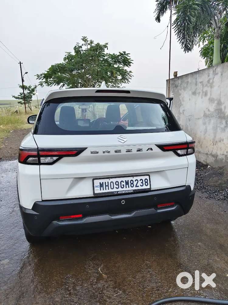 Maruti Suzuki Brezza Lxi 2024